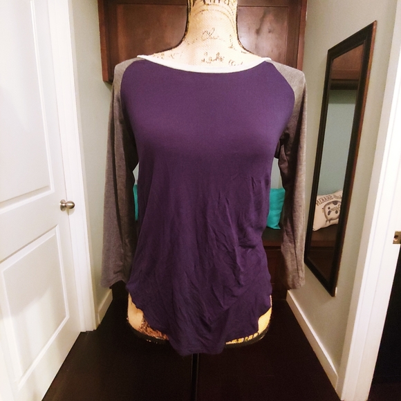 Girls top - Picture 2 of 3